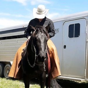 Meet your Posher, Kasey